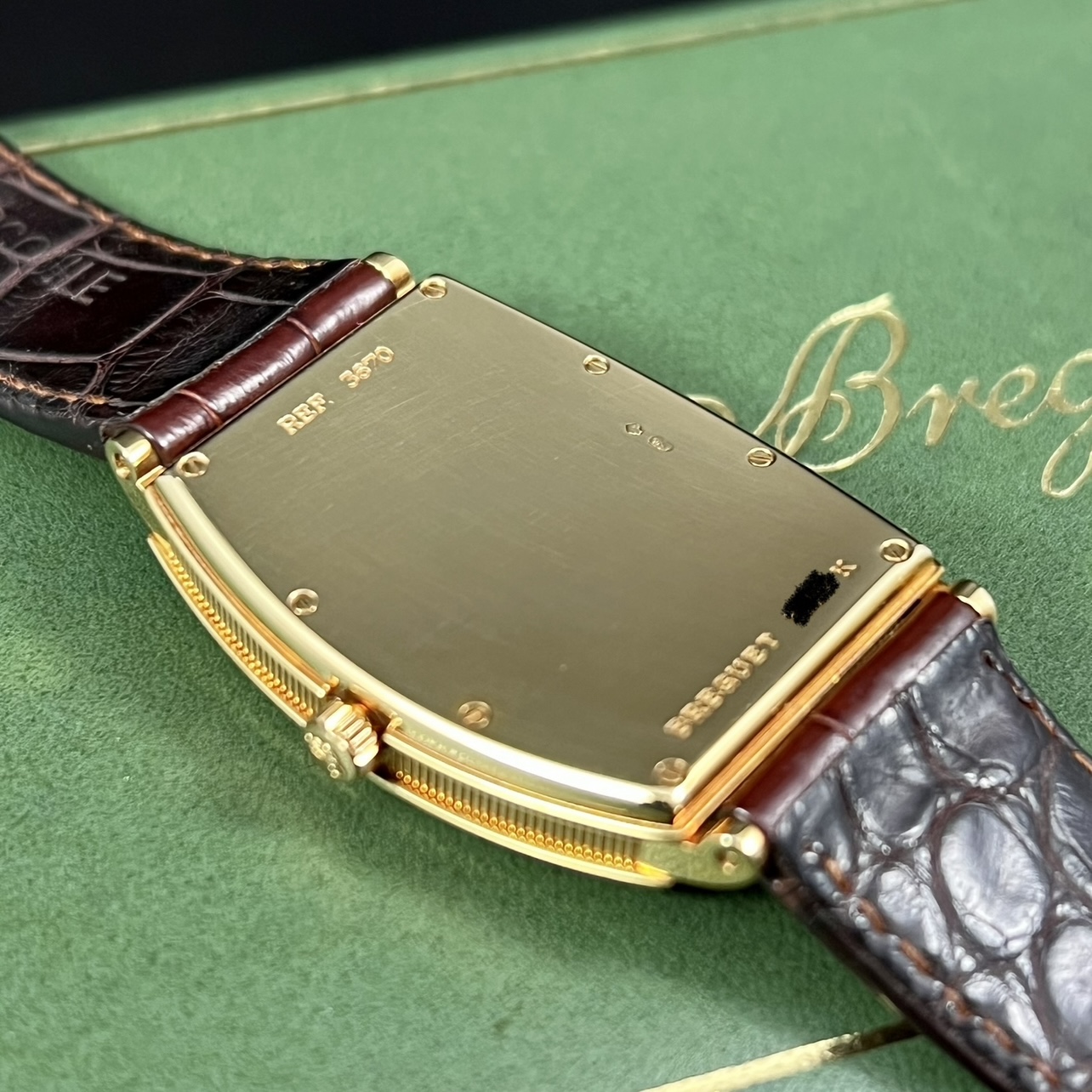 BREGUET HERITAGE REF. 3670 YELLOW GOLD GUILLOCHE DIAL Singapura