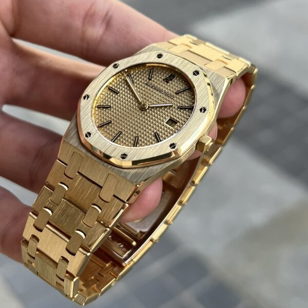 AUDEMARS PIGUET ROYAL OAK REF. 56175BA YELLOW GOLD 33MM - Image 4