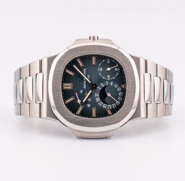 PATEK PHILIPPE NAUTILUS REF. 5712/1A BLUE DIAL FULL SET