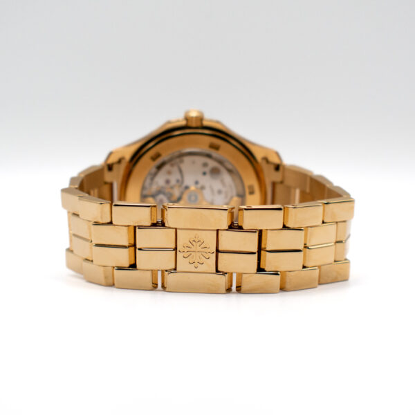 *RARE* PATEK PHILIPPE AQUANAUT REF. 5065/1J YELLOW GOLD FULL SET - Image 5