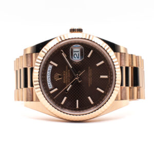 ROLEX DAY-DATE 40 ROSE GOLD REF. 228235 CHOCOLATE MOTIF DIAL FULL SET