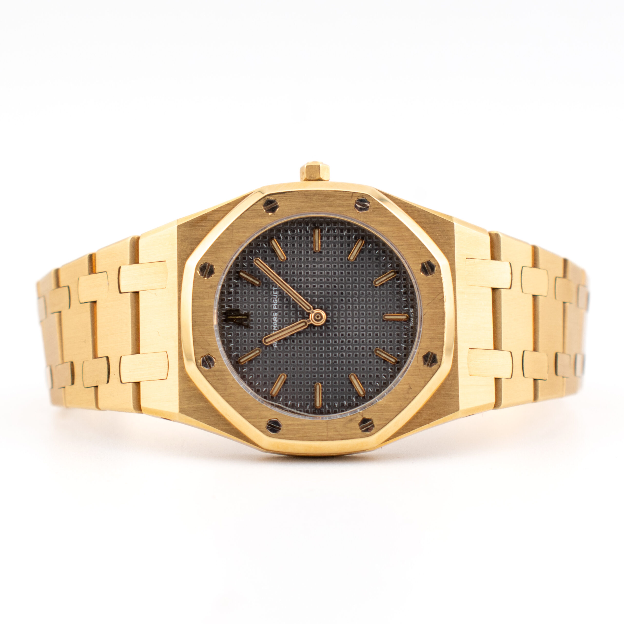 AUDEMARS PIGUET ROYAL OAK REF. 6008BA YELLOW GOLD 18K WITH PAPERS