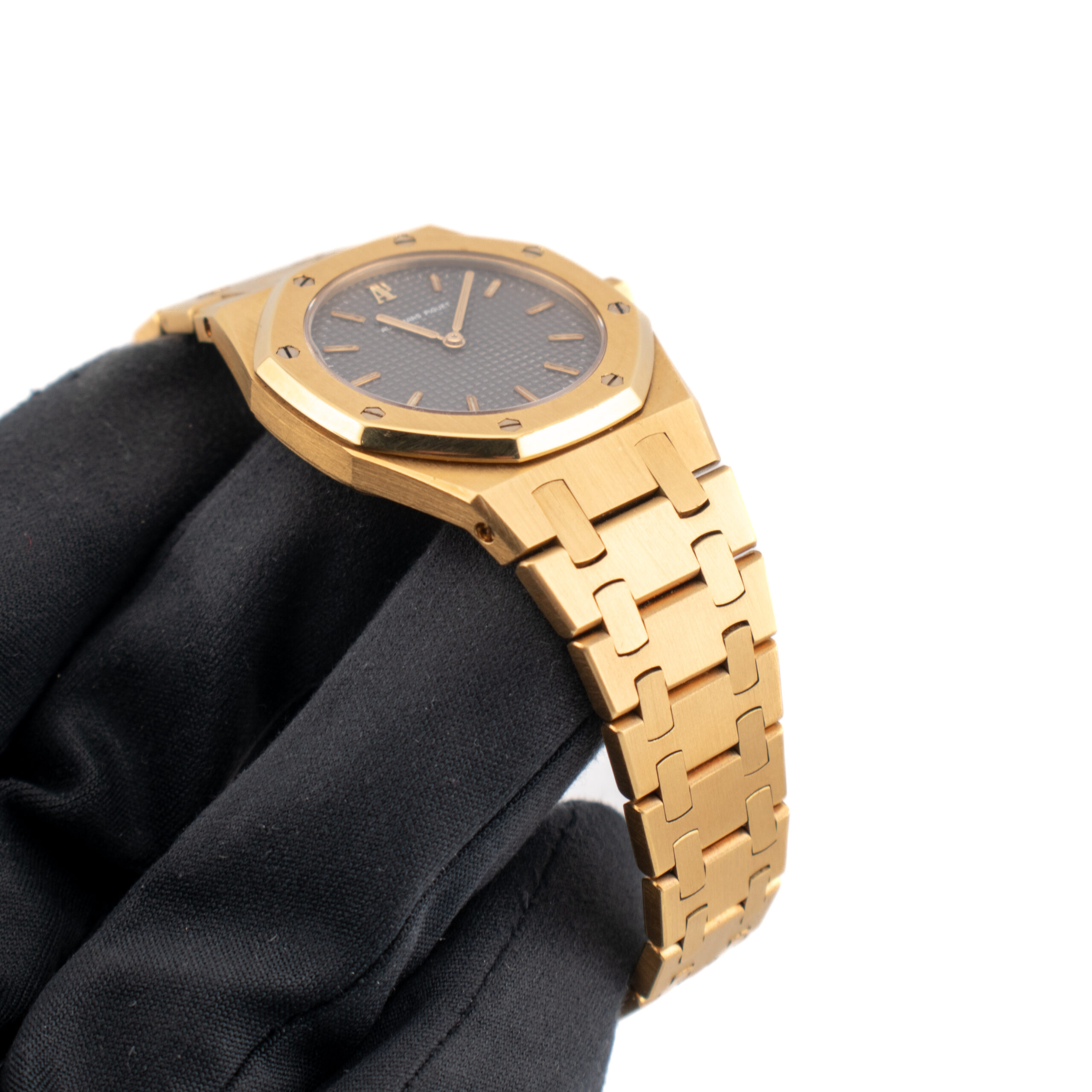 AUDEMARS PIGUET ROYAL OAK REF. 6008BA YELLOW GOLD 18K WITH PAPERS - Image 3